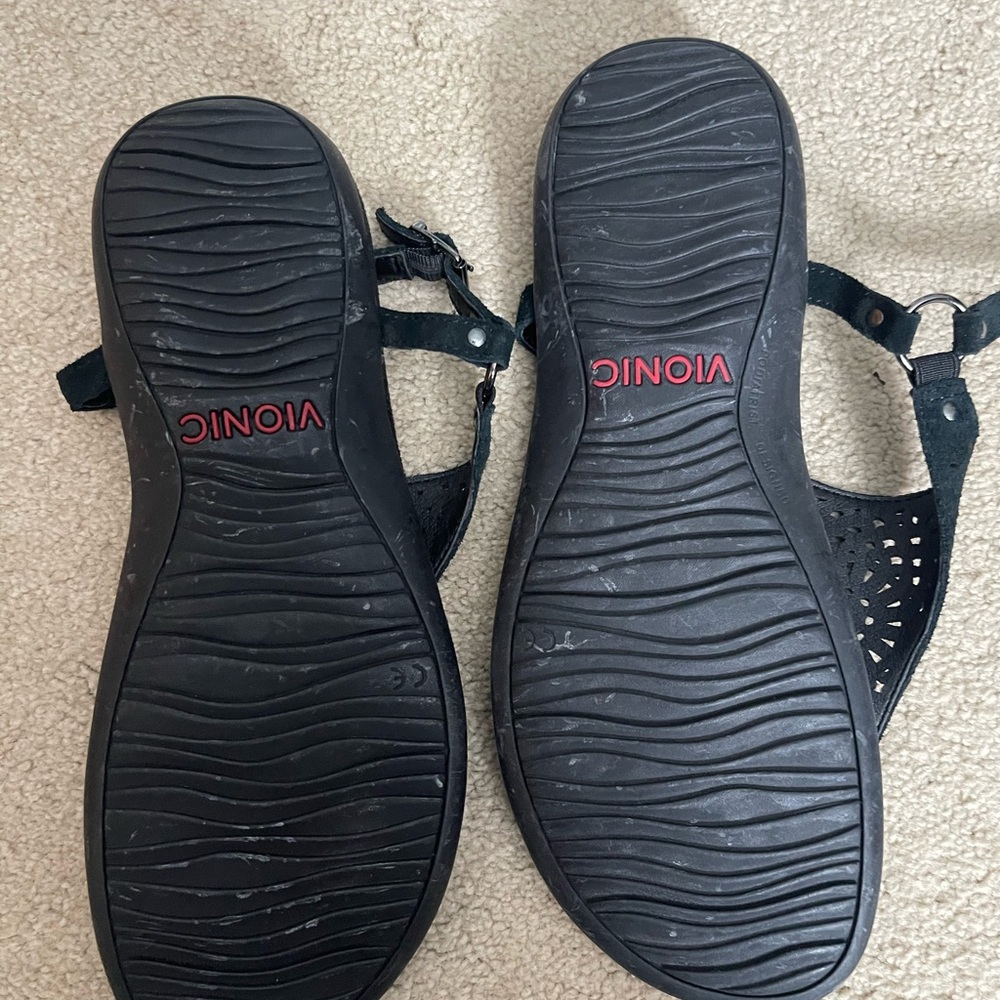 Vionic Black Perforated T-Strap Sandals - Picture 2 of 2